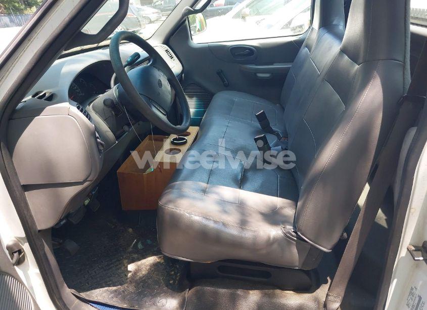 Photo 5 of 2002 Ford F-150 XL/XLT (VIN 3FTRF17222MA24139)