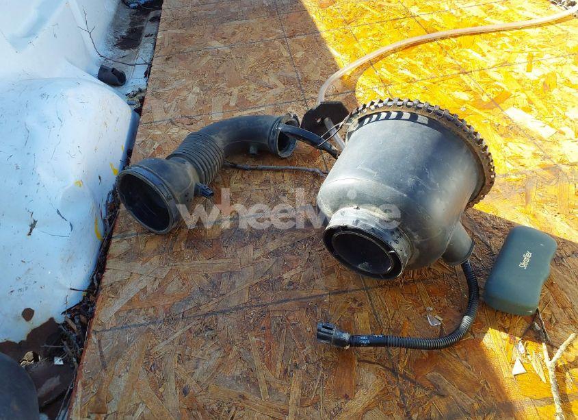 Photo 12 of 2002 Ford F-150 XL/XLT (VIN 3FTRF17232MA23677)