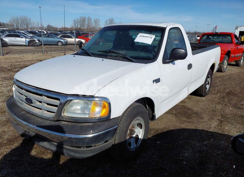 Photo 2 of 2002 Ford F-150 XL/XLT (VIN 3FTRF17232MA23677)