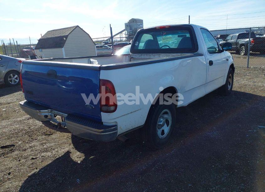 Photo 4 of 2002 Ford F-150 XL/XLT (VIN 3FTRF17232MA23677)