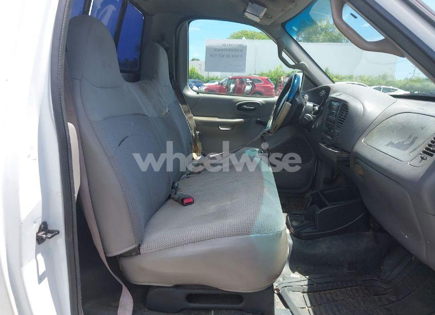 Photo 5 of 2000 Ford F-150 N/A (VIN 3FTRF17W6YMA77034)