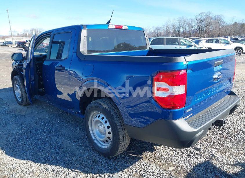 Photo 3 of 2024 Ford Maverick XL (VIN 3FTTW8A30RRA16554)