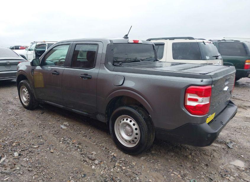 Photo 3 of 2024 Ford Maverick XL (VIN 3FTTW8A30RRA45469)