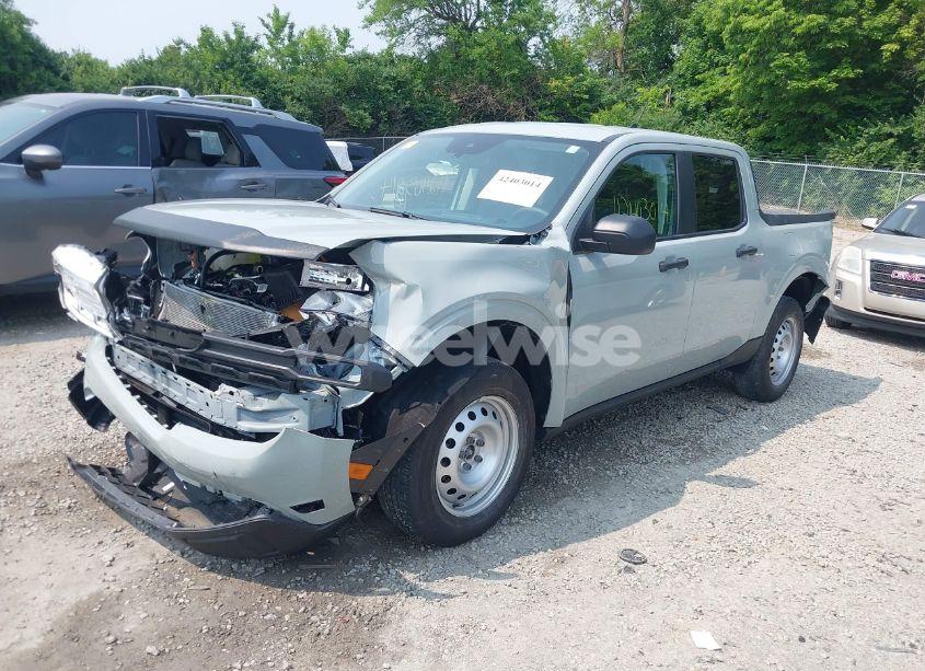 Photo 2 of 2024 Ford Maverick XL (VIN 3FTTW8A31RRB11379)