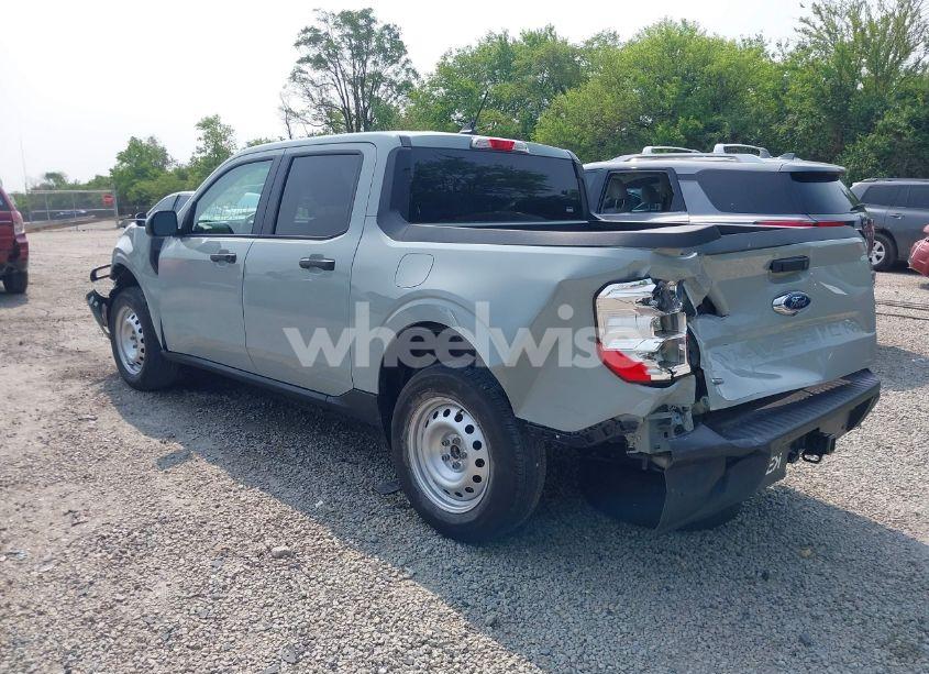 Photo 3 of 2024 Ford Maverick XL (VIN 3FTTW8A31RRB11379)