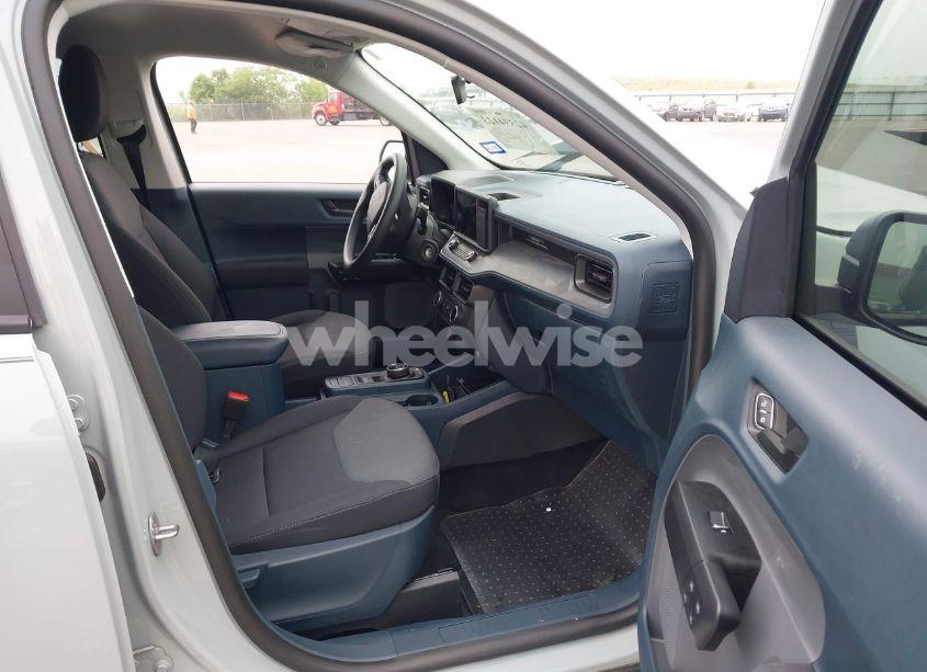 Photo 5 of 2024 Ford Maverick XL (VIN 3FTTW8A33RRA94567)