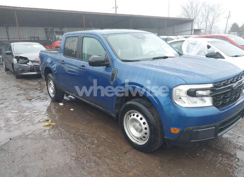 2024 Ford Maverick XL (VIN 3FTTW8A34RRA00342) main photo