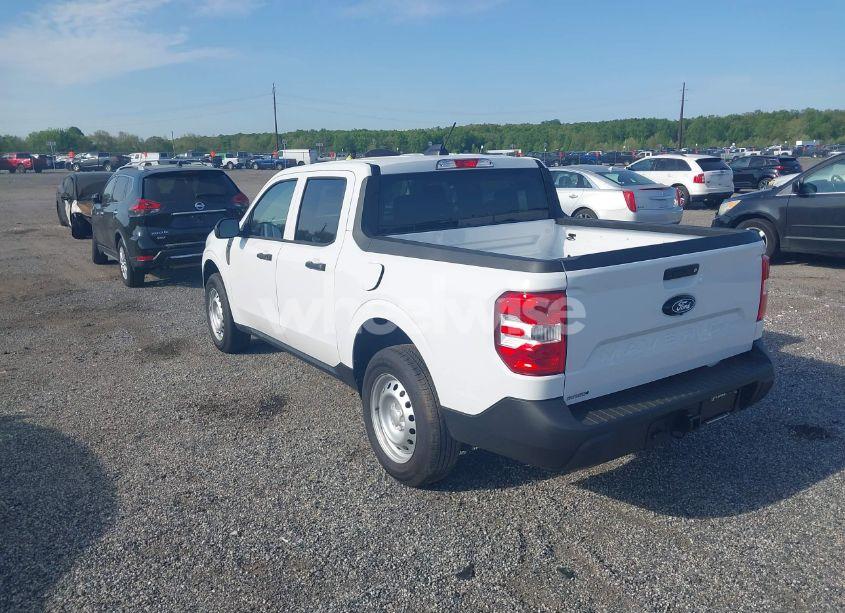 Photo 3 of 2025 Ford Maverick XL (VIN 3FTTW8A35SRA24963)