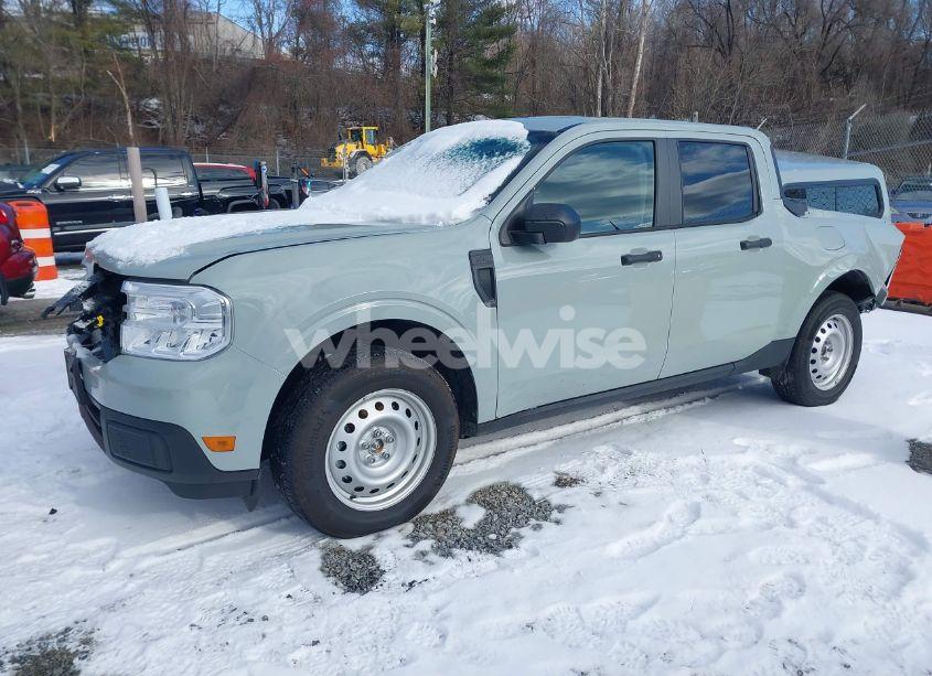 Photo 2 of 2024 Ford Maverick XL (VIN 3FTTW8A39RRB07662)