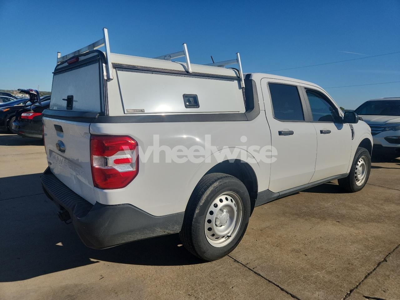 Photo 3 of 2024 FORD MAVERICK XL (VIN 3FTTW8A3XRRA06114)