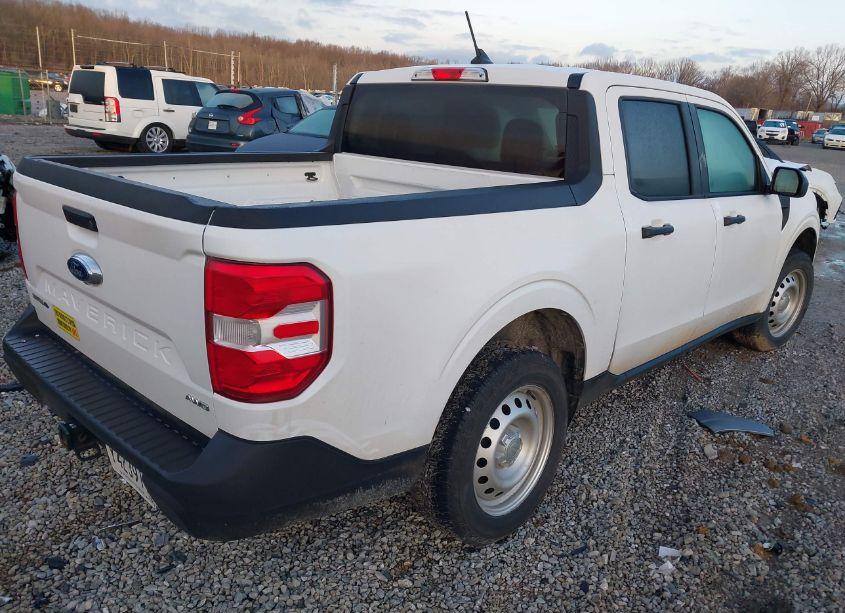 Photo 4 of 2024 Ford Maverick XL (VIN 3FTTW8B93RRA30029)