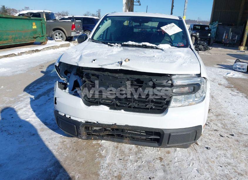 Photo 13 of 2024 Ford Maverick XL (VIN 3FTTW8B95RRA77093)