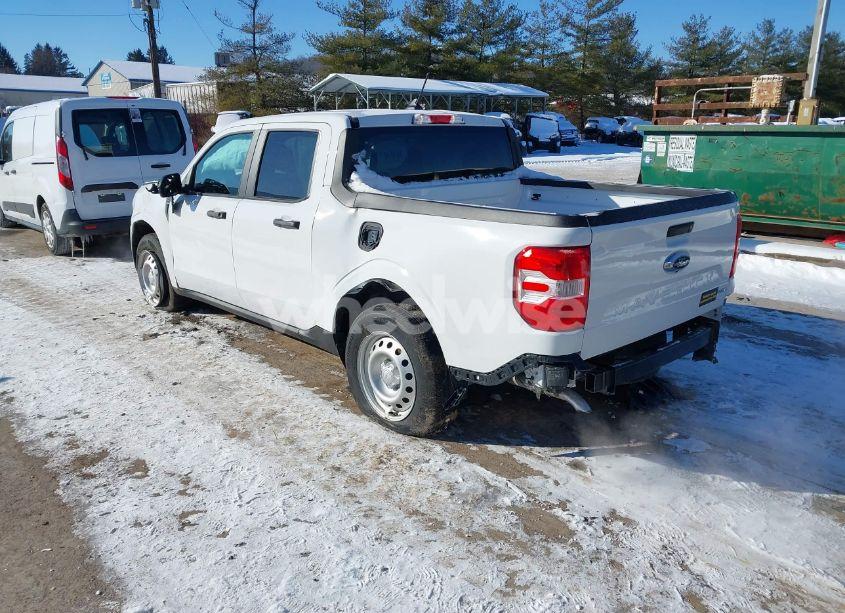 Photo 3 of 2024 Ford Maverick XL (VIN 3FTTW8B95RRA77093)