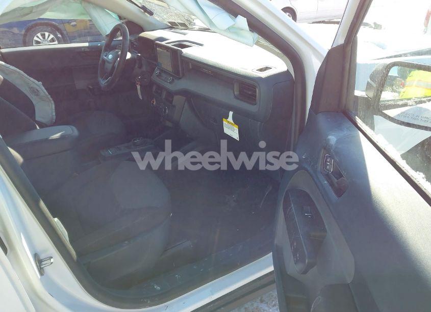 Photo 5 of 2024 Ford Maverick XL (VIN 3FTTW8B95RRA77093)