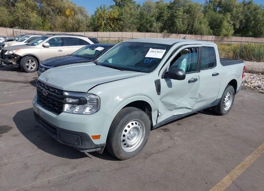 Photo 2 of 2024 Ford Maverick XL (VIN 3FTTW8B96RRA33135)