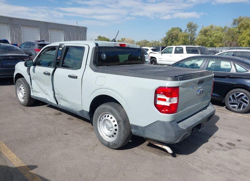 Photo 3 of 2024 Ford Maverick XL (VIN 3FTTW8B96RRA33135)