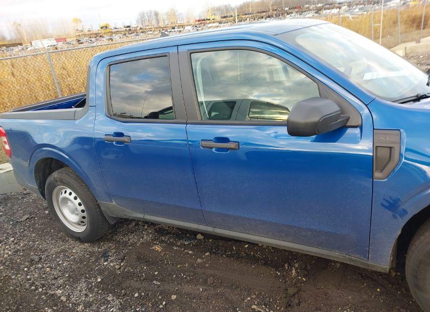 Photo 13 of 2024 Ford Maverick XL (VIN 3FTTW8B96RRB45496)
