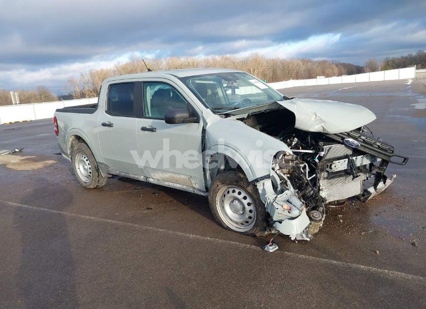 2024 Ford Maverick XL (VIN 3FTTW8B98RRA61213) main photo