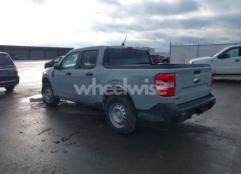 Photo 3 of 2024 Ford Maverick XL (VIN 3FTTW8B98RRA61213)