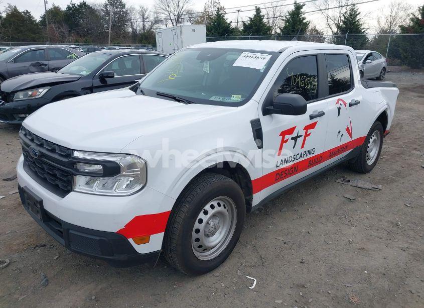 Photo 2 of 2024 Ford Maverick XL (VIN 3FTTW8B9XRRA30755)