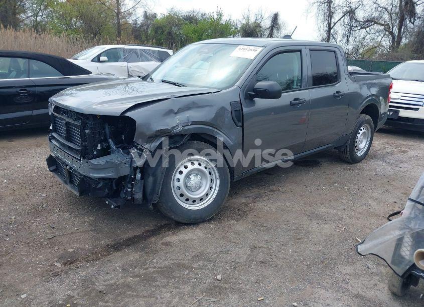Photo 2 of 2025 Ford Maverick XL (VIN 3FTTW8BA7SRA12293)