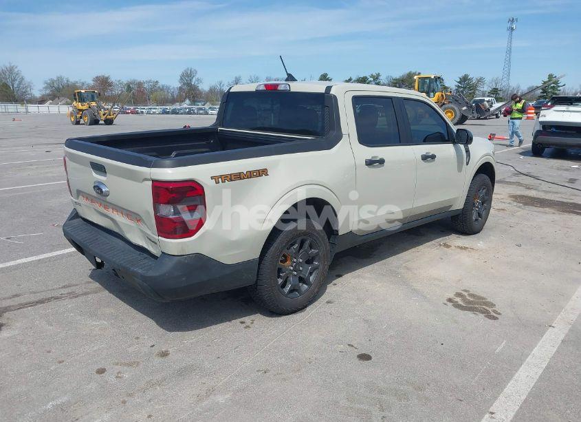 Photo 4 of 2024 Ford Maverick XLT (VIN 3FTTW8C90RRA80787)