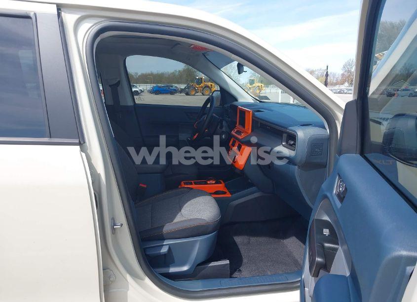 Photo 5 of 2024 Ford Maverick XLT (VIN 3FTTW8C90RRA80787)