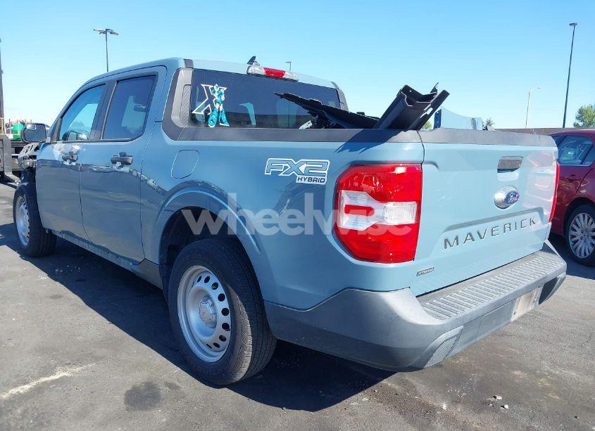 Photo 3 of 2022 Ford Maverick XL (VIN 3FTTW8E30NRA22178)