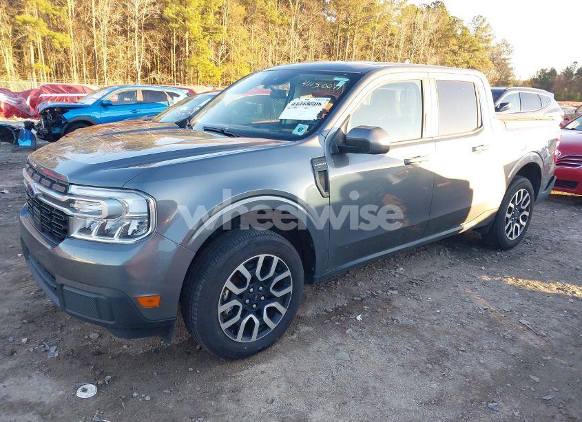 Photo 2 of 2022 Ford Maverick LARIAT (VIN 3FTTW8E30NRA47453)