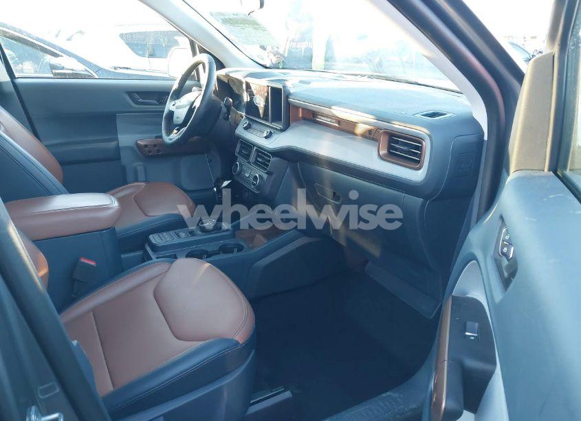 Photo 5 of 2022 Ford Maverick LARIAT (VIN 3FTTW8E30NRA47453)