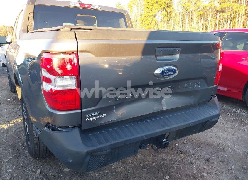 Photo 6 of 2022 Ford Maverick LARIAT (VIN 3FTTW8E30NRA47453)