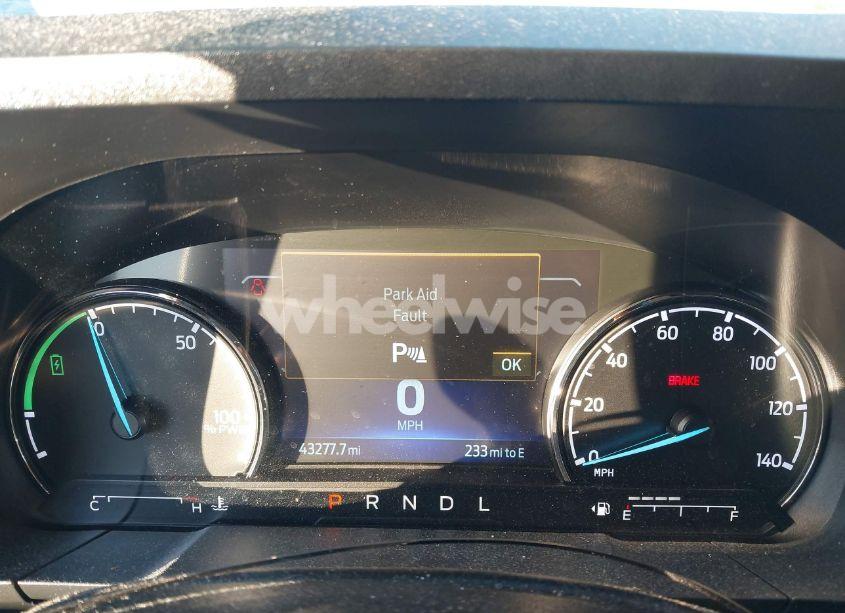 Photo 7 of 2022 Ford Maverick LARIAT (VIN 3FTTW8E30NRA47453)