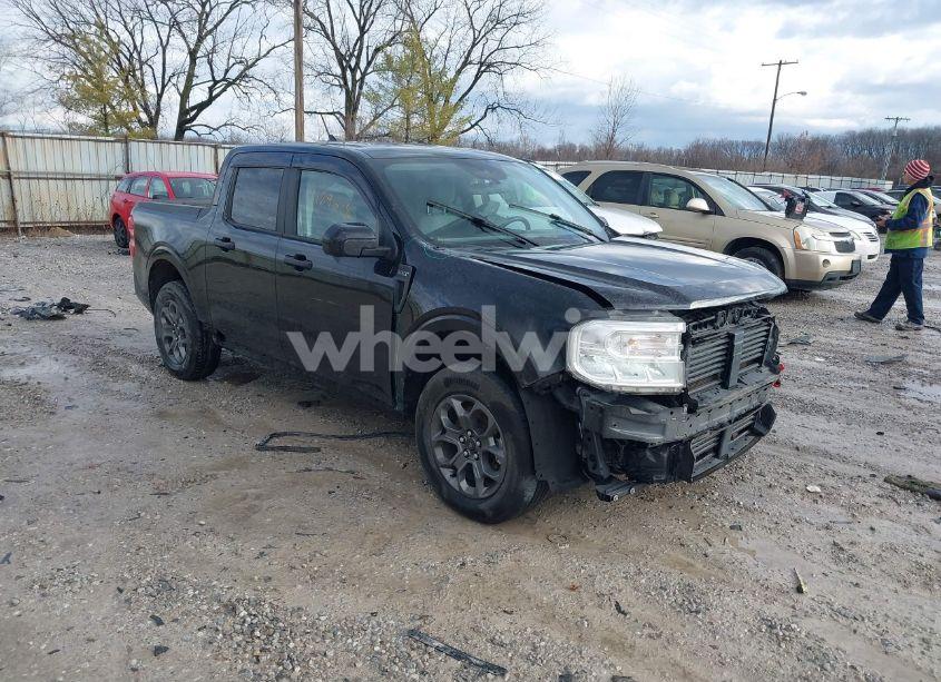 2023 Ford Maverick XLT (VIN 3FTTW8E30PRA19199) main photo