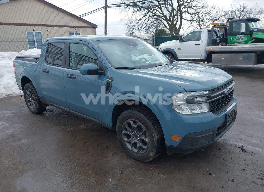 2022 Ford Maverick XLT (VIN 3FTTW8E31NRA47140) main photo