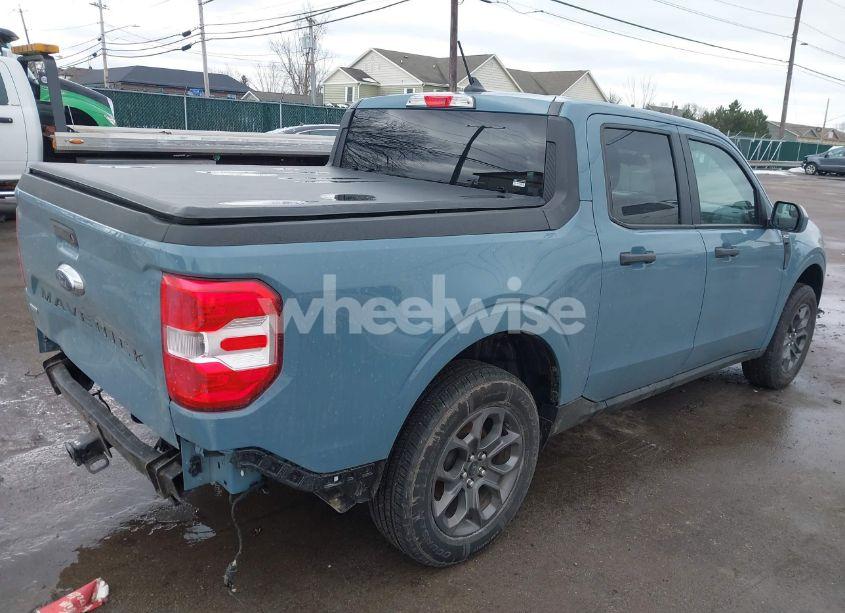 Photo 4 of 2022 Ford Maverick XLT (VIN 3FTTW8E31NRA47140)