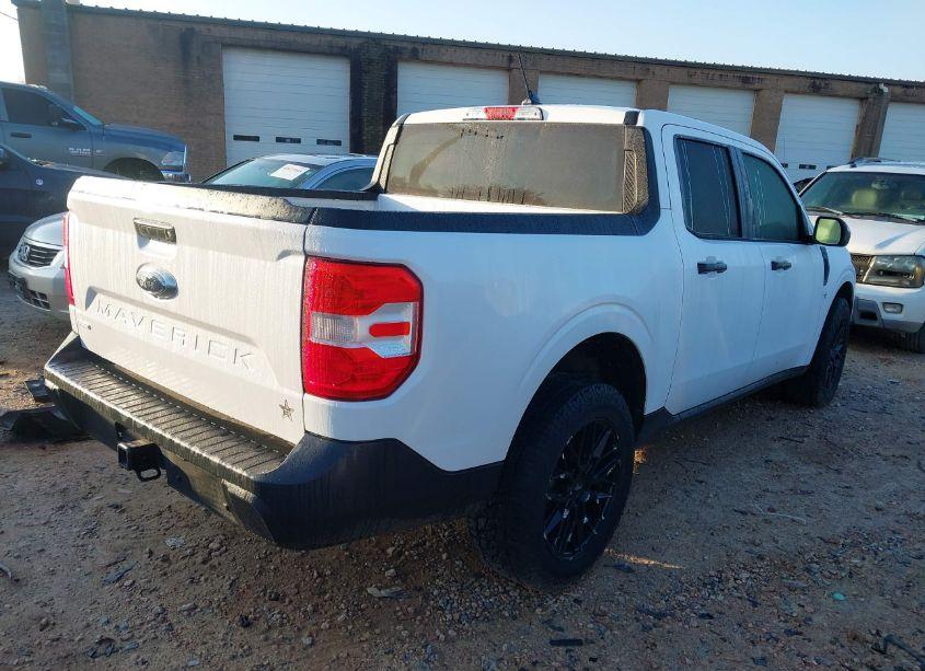 Photo 4 of 2023 Ford Maverick XL (VIN 3FTTW8E31PRA79508)