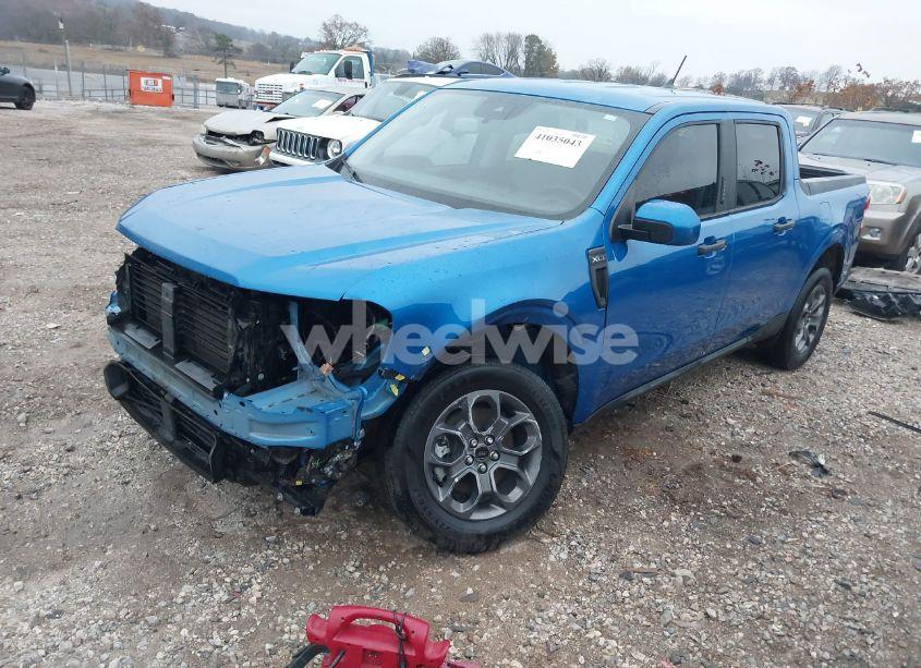 Photo 2 of 2022 Ford Maverick XLT (VIN 3FTTW8E32NRA37135)