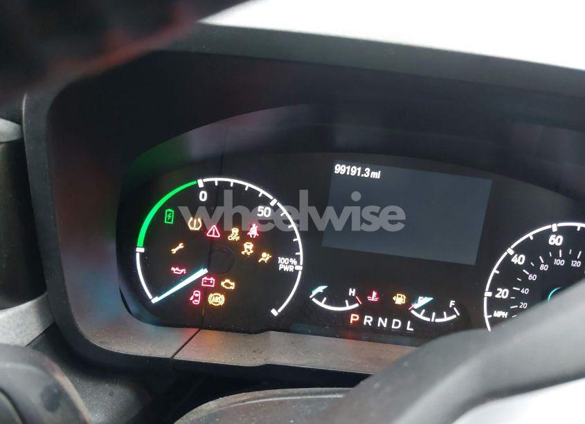 Photo 7 of 2022 Ford Maverick XLT (VIN 3FTTW8E32NRA37135)