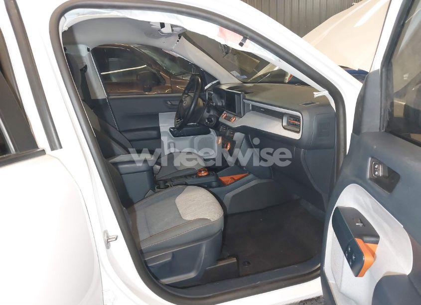 Photo 5 of 2022 Ford Maverick XLT (VIN 3FTTW8E32NRA79563)