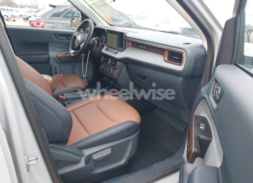 Photo 5 of 2023 Ford Maverick LARIAT (VIN 3FTTW8E32PRB03346)