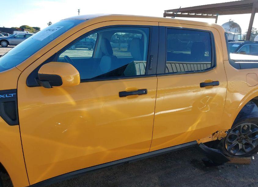 Photo 14 of 2022 Ford Maverick XLT (VIN 3FTTW8E34NRA42269)