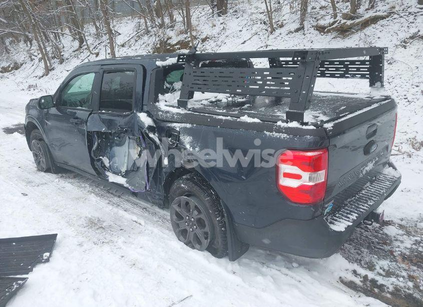 Photo 3 of 2022 Ford Maverick XLT (VIN 3FTTW8E34NRA74042)