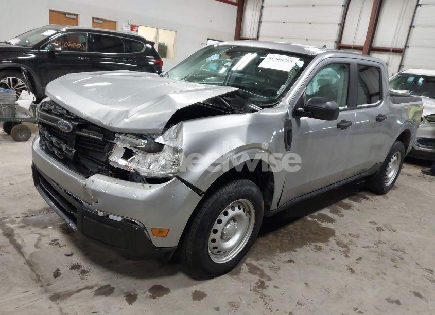 Photo 2 of 2023 Ford Maverick XL (VIN 3FTTW8E34PRA07539)