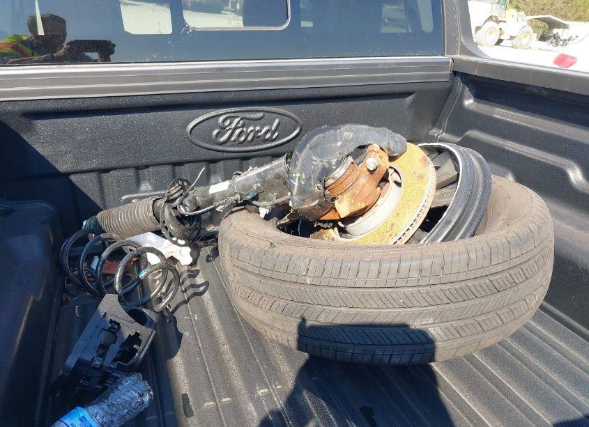 Photo 12 of 2023 Ford Maverick LARIAT (VIN 3FTTW8E35PRA88180)