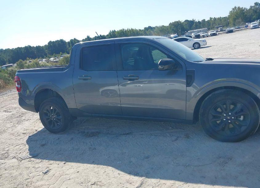 Photo 14 of 2023 Ford Maverick LARIAT (VIN 3FTTW8E35PRA88180)