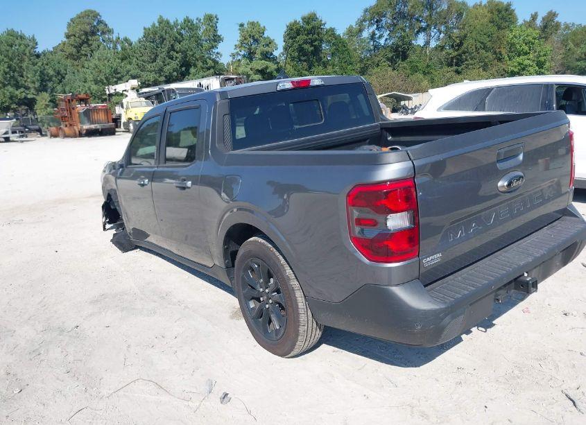 Photo 3 of 2023 Ford Maverick LARIAT (VIN 3FTTW8E35PRA88180)