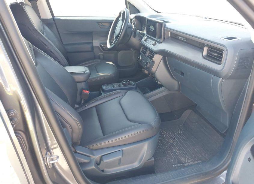 Photo 5 of 2023 Ford Maverick LARIAT (VIN 3FTTW8E35PRA88180)