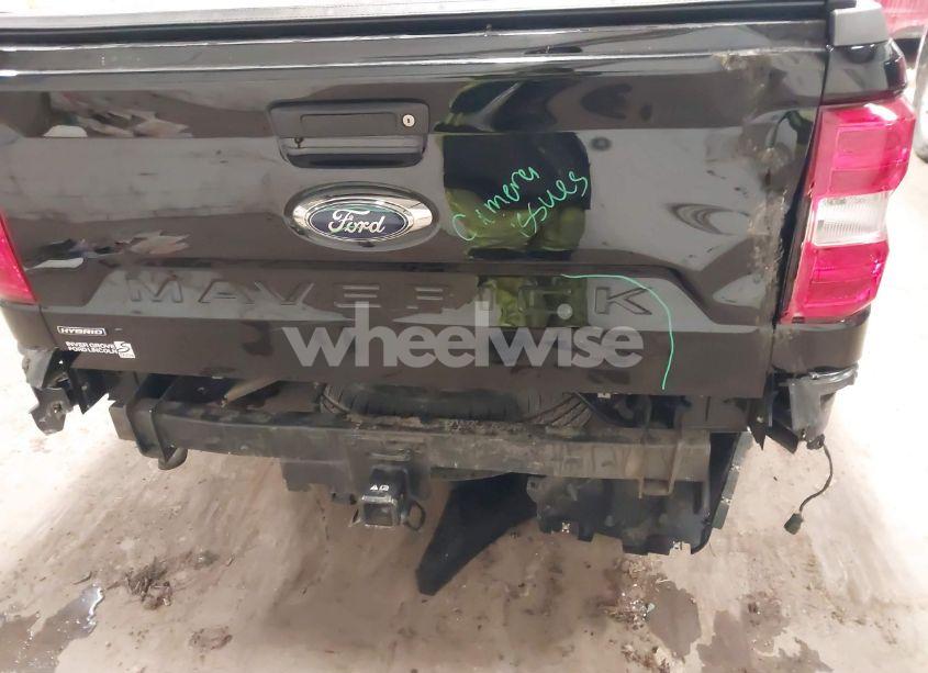 Photo 6 of 2022 Ford Maverick LARIAT (VIN 3FTTW8E36NRA91182)