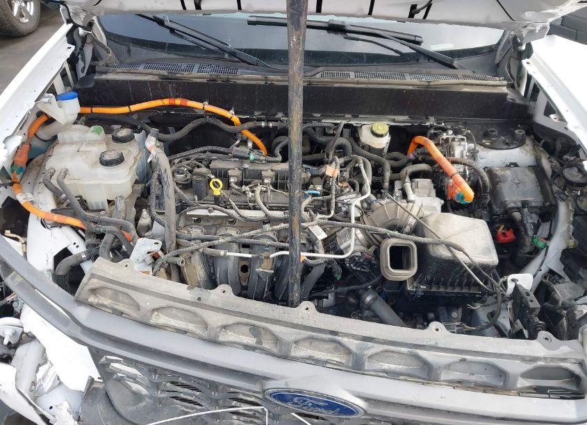 Photo 10 of 2022 Ford Maverick XL (VIN 3FTTW8E37NRA73791)