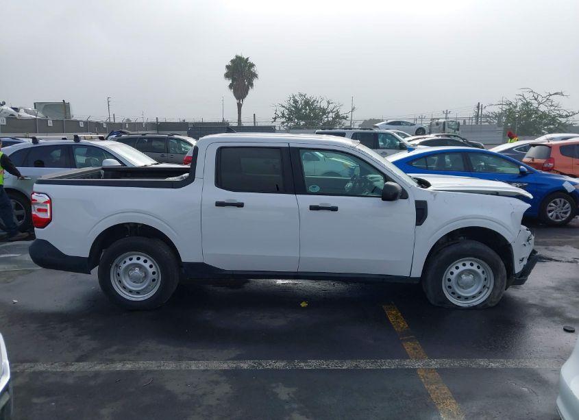 Photo 13 of 2022 Ford Maverick XL (VIN 3FTTW8E37NRA73791)